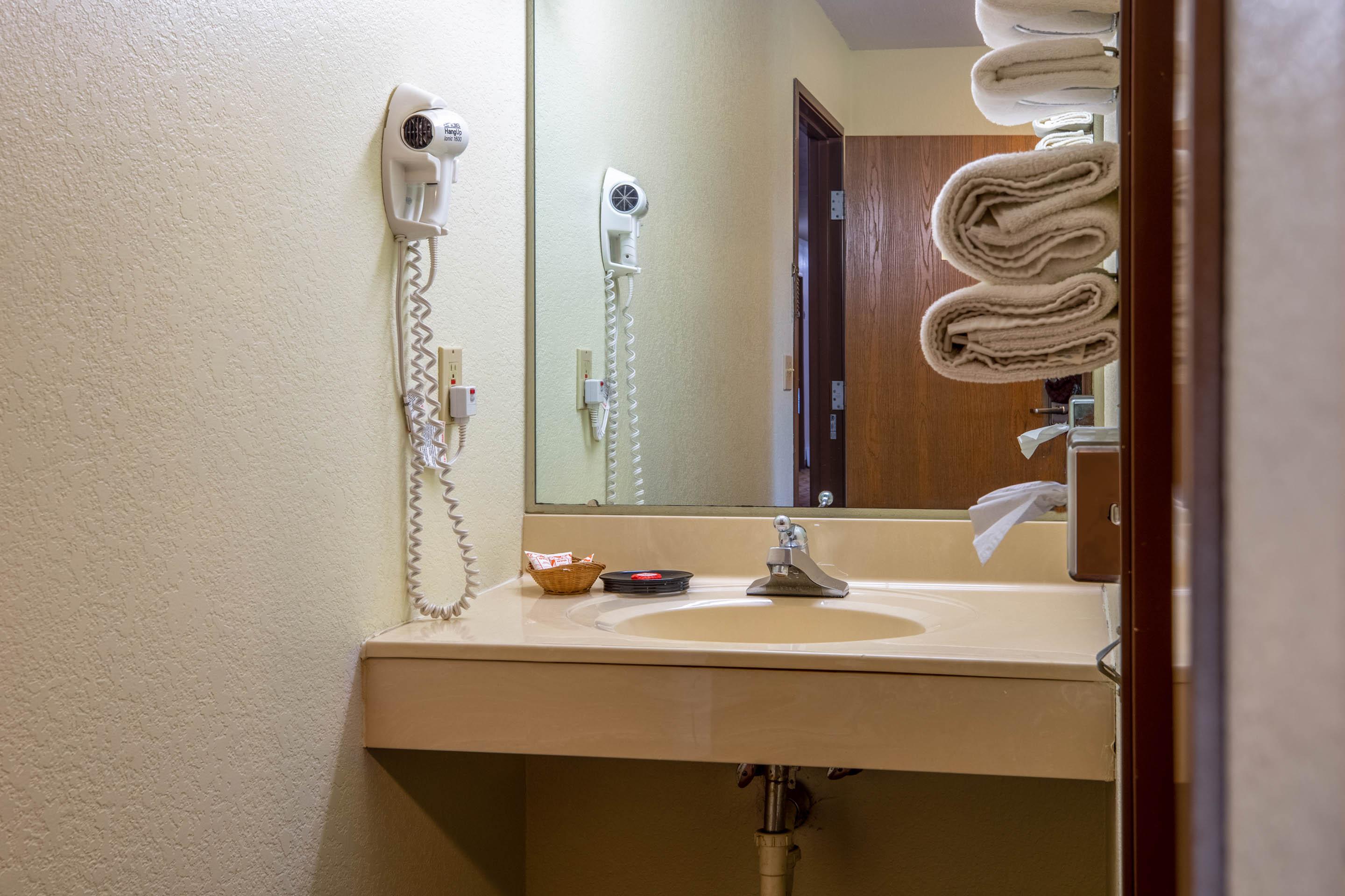 Oyo Hotel Chesaning Route 52 & Hwy 57 Esterno foto