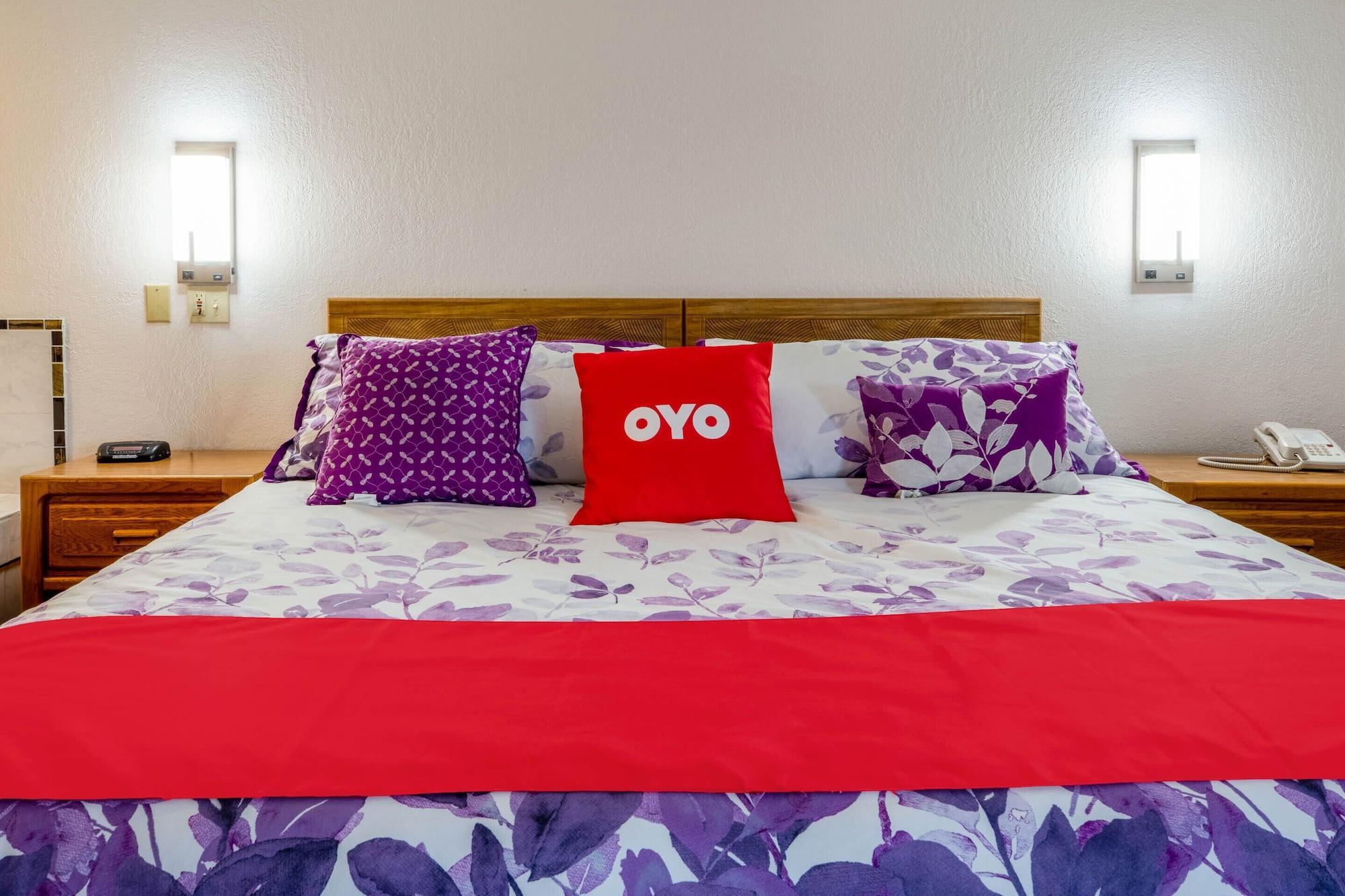 Oyo Hotel Chesaning Route 52 & Hwy 57 Esterno foto